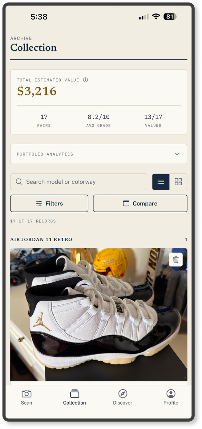 Collection screen in the Pro state with subscription-gated capabilities visible.
